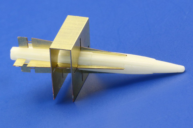 2 x RB27 AIM-26B Falcon incl. fin alignment tool 2 x RB27 AIM-26B Falcon incl. fin alignment tool